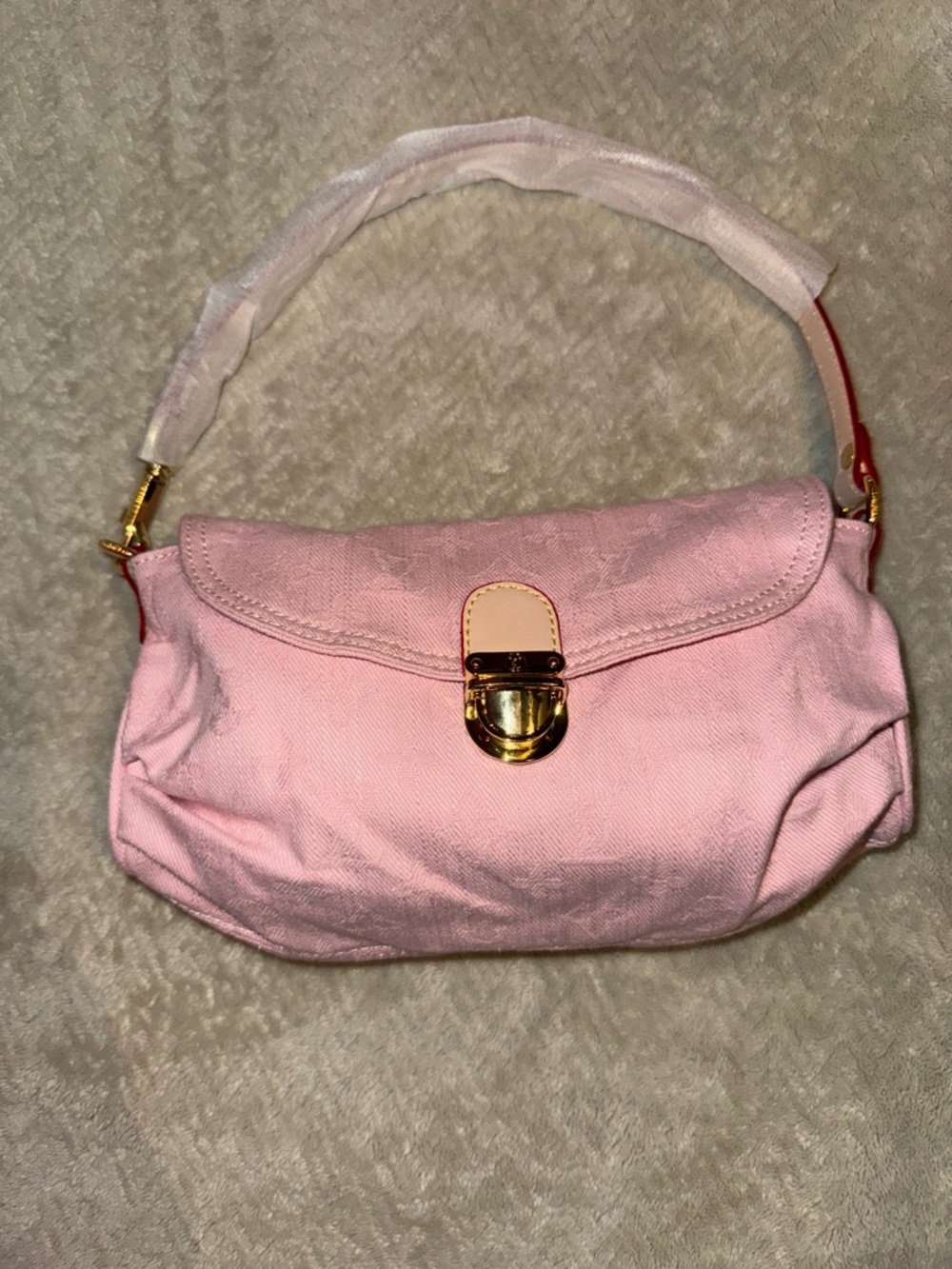 Soft Pink Women's Shoulder Bag with Gold Hardware